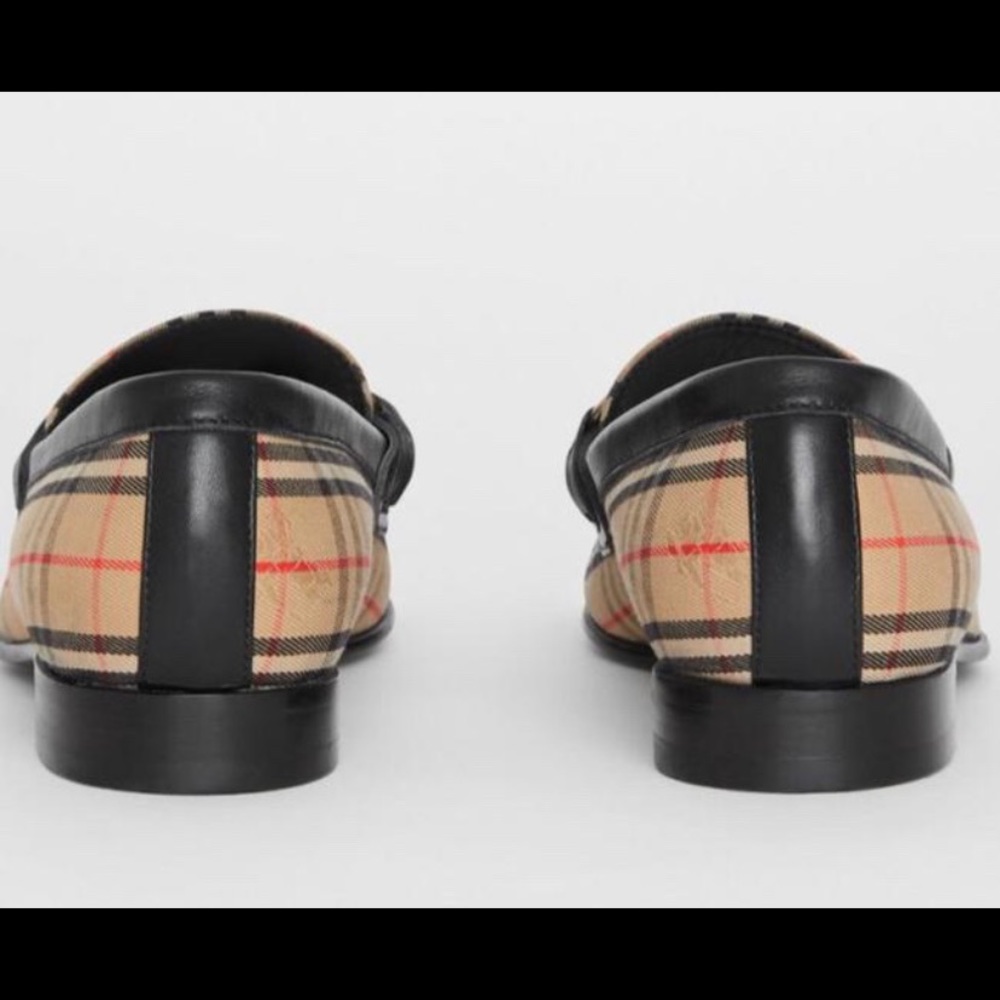 ❌❌SOLD❌❌Authentic Burberry London Loafers - Picture 7 of 7
